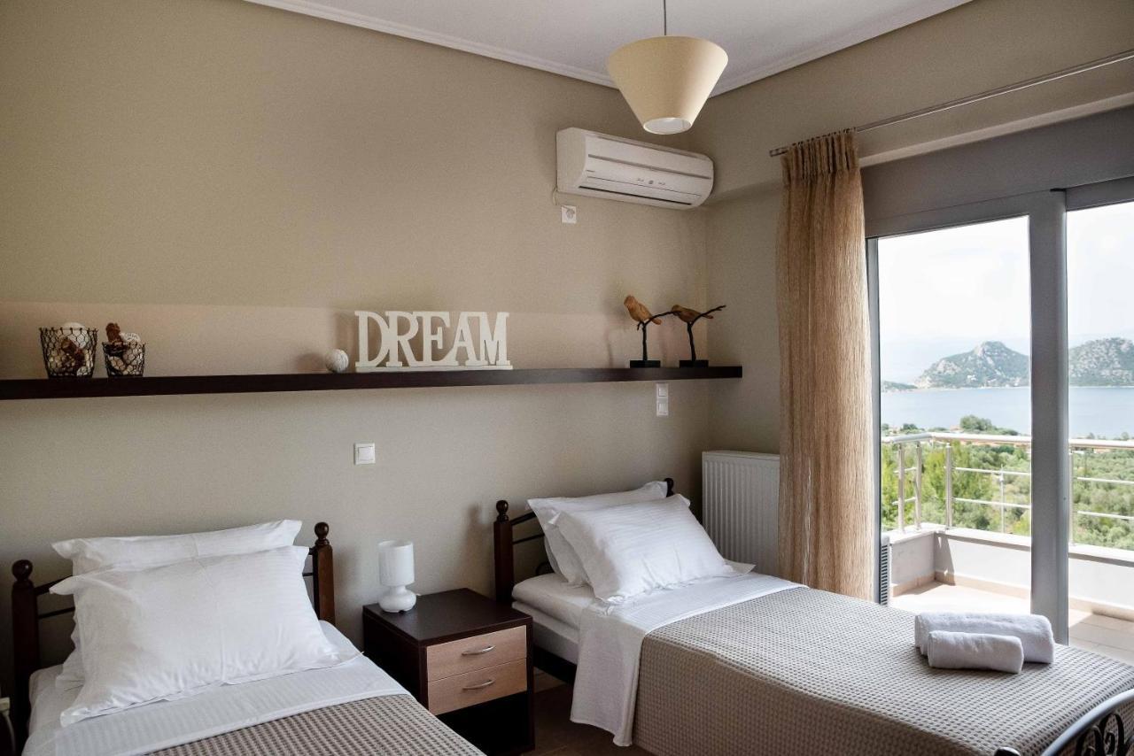 Villa Armonia Vouliagmeni Gölü Dış mekan fotoğraf