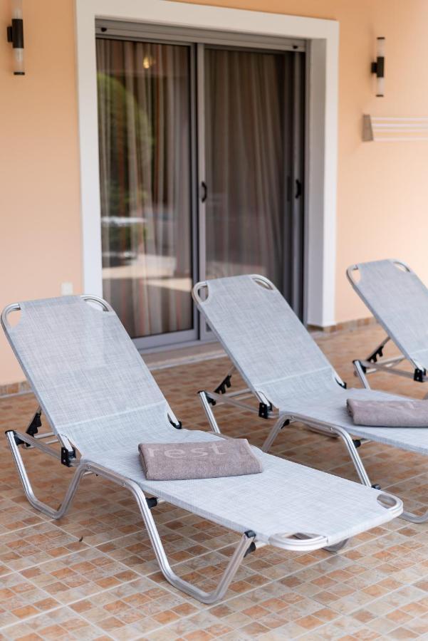 Villa Armonia Vouliagmeni Gölü Dış mekan fotoğraf